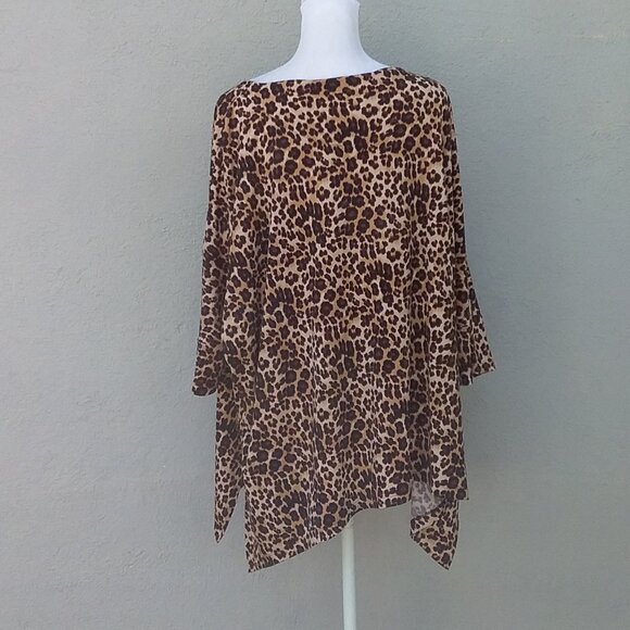 Chico's Top Women's Size 1 Med Brown Animal Print Oversized Shark Bite Knit - Picture 4 of 5